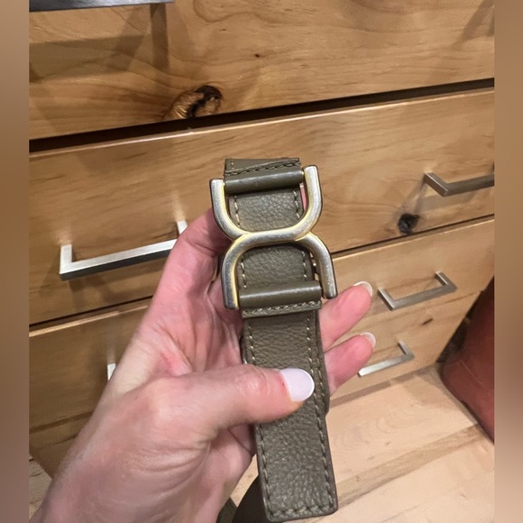 CHLOÉ Olive Green Saddle Bag - great condition, no scratches or marks - Picture 6 of 9